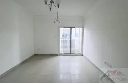 شقة - 2 غرف نوم - 2 حمامات للايجار في بناية مويليح 29 - مويلح - الشارقة شقة - 2 غرف نوم - 2 حمامات للايجار في بناية مويليح 29 - مويلح - الشارقة