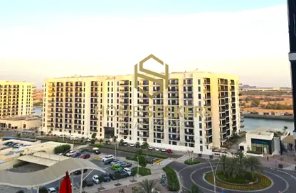 Apartment - 3 Bedrooms - 4 Bathrooms for sale in Waters Edge - Yas Island - Abu Dhabi