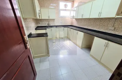 Apartment - 2 Bedrooms - 2 Bathrooms for rent in Khalifa City A Villas - Khalifa City A - Khalifa City - Abu Dhabi