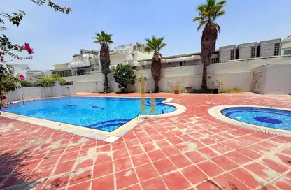 Villa - 4 Bedrooms - 4 Bathrooms for rent in Jumeirah 2 Villas - Jumeirah 2 - Jumeirah - Dubai