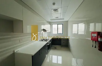 Apartment - 1 Bedroom - 2 Bathrooms for rent in Wembley Tower - Dubai Sports City - Dubai