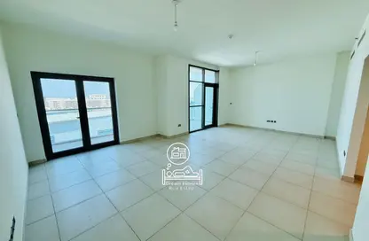 شقة - 3 غرف نوم - 4 حمامات للايجار في مدينة خليفة - أبوظبي