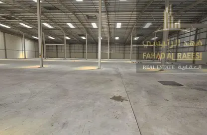 Warehouse - Studio - 1 Bathroom for rent in Umm Al Thuoob - Umm Al Quwain