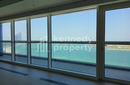 Balcony image for: Apartment - 5 Bedrooms - 6 Bathrooms for rent in Wave tower - Corniche Road - Abu Dhabi, Image 1