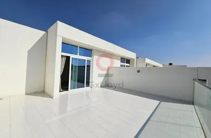 Townhouse - 3 Bedrooms - 3 Bathrooms for sale in Centaury - The Roots DAMAC Hills 2 - Damac Hills 2 - Dubai