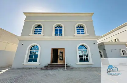 Apartment - Studio - 1 Bathroom for rent in Shakhbout City - Abu Dhabi