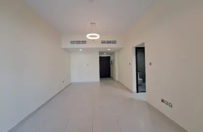 Apartment - 2 Bedrooms - 3 Bathrooms for rent in Jumeirah Garden City - Al Satwa - Dubai