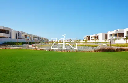 Villa - 5 Bedrooms - 7 Bathrooms for sale in West Yas - Yas Island - Abu Dhabi