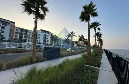 Apartment - 2 Bedrooms - 3 Bathrooms for sale in La Rive Building 4 - La Rive - Port de La Mer - La Mer - Jumeirah - Dubai