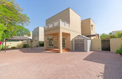 Villa - 3 Bedrooms - 3 Bathrooms for rent in Meadows 9 - Meadows - Dubai