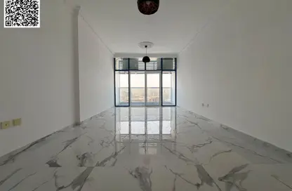Apartment - 2 Bedrooms - 2 Bathrooms for rent in Gate Tower 1 - Musheiref - Ajman