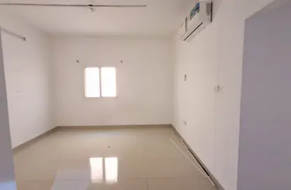 Apartment - 1 Bedroom - 1 Bathroom for rent in Al Butina B - Al Butina - Sharjah