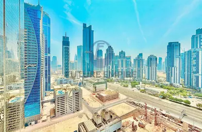 شقة - 3 غرف نوم - 5 حمامات للايجار في برج اسكيب - الخليج التجاري - دبي