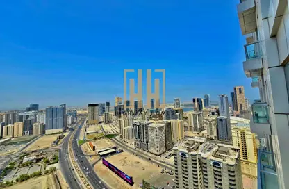 شقة - 2 غرف نوم - 2 حمامات للايجار في برج جولدن ساندز - النهدة - الشارقة