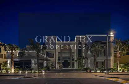 Villa - 5 Bedrooms - 7 Bathrooms for sale in Signature Villas Frond F - Signature Villas - Palm Jumeirah - Dubai