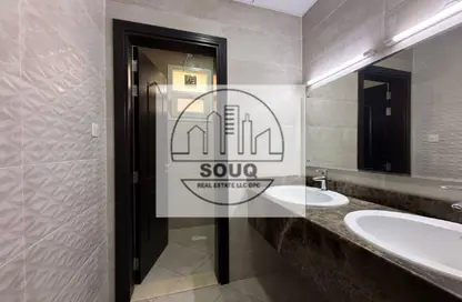 فيلا - 5 غرف نوم - 6 حمامات للايجار في الرفاع - رأس الخيمة