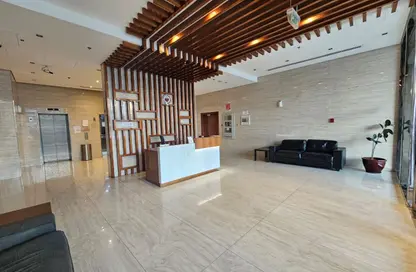 Apartment - 1 Bedroom - 2 Bathrooms for rent in 10C Building - Jumeirah Village Circle - Dubai