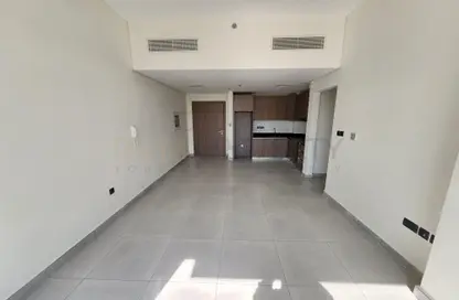 شقة - غرفة نوم - 1 حمام للايجار في برج ريزيدنس 3 - ارجان - دبي