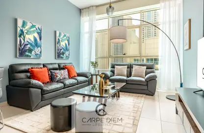 Living Room image for: Apartment - 2 Bedrooms - 2 Bathrooms for rent in Marina View Tower A - Marina View - Dubai Marina - Dubai, Image 1