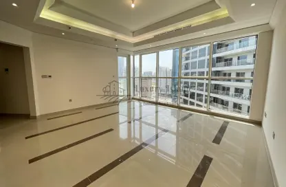 شقة - 3 غرف نوم - 4 حمامات للايجار في وايف تاور - شارع الكورنيش - أبوظبي