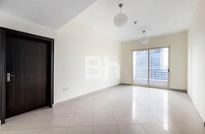 Apartment - 1 Bedroom - 1 Bathroom for rent in Icon Tower 2 - JLT Cluster L - Jumeirah Lake Towers - Dubai