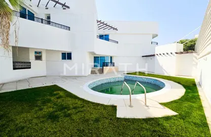 فيلا - 4 غرف نوم - 5 حمامات للايجار في فلل الجميرا 1 - جميرا 1 - الجميرا - دبي