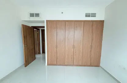 Apartment - 2 Bedrooms - 3 Bathrooms for rent in Al Mamzar Plaza - Al Taawun Street - Al Taawun - Sharjah