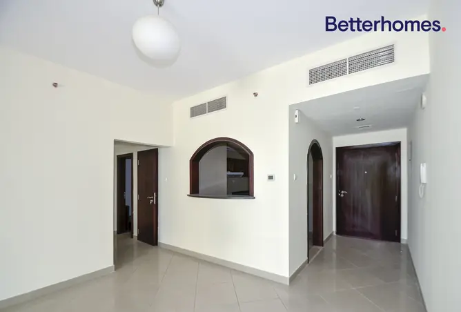 Apartment - 2 Bedrooms - 4 Bathrooms for sale in Icon Tower 2 - Lake Almas West - Jumeirah Lake Towers - Dubai