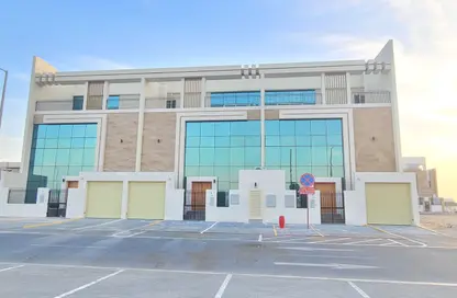 فيلا - 5 غرف نوم - 6 حمامات للايجار في مركز محمد بن زايد - مدينة محمد بن زايد - أبوظبي