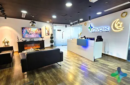 مكتب - استوديو - 4 حمامات للايجار في البرج التوأم - شارع بني ياس - ديرة - دبي