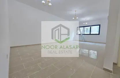 Apartment - 3 Bedrooms - 2 Bathrooms for rent in Emerald Mankhool 1 - Mankhool - Bur Dubai - Dubai