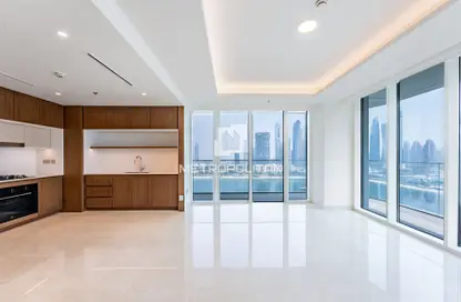 Apartment - 3 Bedrooms - 4 Bathrooms for rent in Palace Beach Residence Tower 1 - Palace Beach Residence - EMAAR Beachfront - Dubai Harbour - Dubai