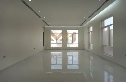 Villa - 5 Bedrooms - 6 Bathrooms for rent in Al Khaleej Al Arabi Street - Al Bateen - Abu Dhabi