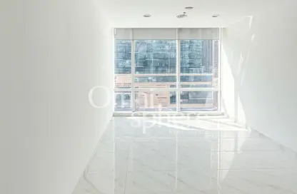 مكتب - استوديو - 1 حمام للايجار في برج تماني - الخليج التجاري - دبي