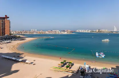 Apartment - 2 Bedrooms - 3 Bathrooms for rent in Al Msalli - Shoreline Apartments - Palm Jumeirah - Dubai