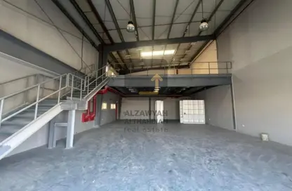 مستودع - استوديو للبيع في الصجعة الصناعية - الصجعة - الشارقة