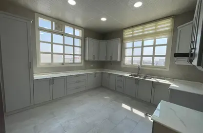 Apartment - 3 Bedrooms - 3 Bathrooms for rent in Madinat Al Riyad - Abu Dhabi