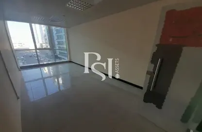 Empty Room image for: Office Space - Studio for rent in Al Nahyan Camp - Abu Dhabi, Image 1