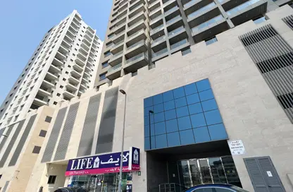 Apartment - 2 Bedrooms - 3 Bathrooms for rent in 10C Building - Jumeirah Village Circle - Dubai