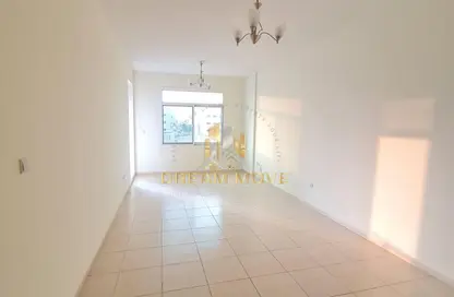Apartment - 1 Bedroom - 2 Bathrooms for rent in Mazaya 25 - Queue Point - Dubai Land - Dubai