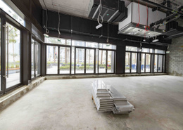 F&B space for lease in One Central – The Offices 5