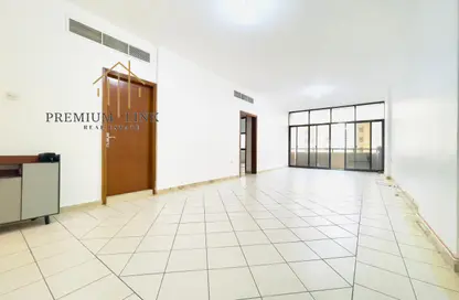 Apartment - 2 Bedrooms - 2 Bathrooms for rent in Hamdan Street - Abu Dhabi