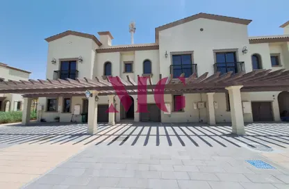 Townhouse - 3 Bedrooms - 5 Bathrooms for rent in Bloom Living - Zayed City (Khalifa City C) - Khalifa City - Abu Dhabi