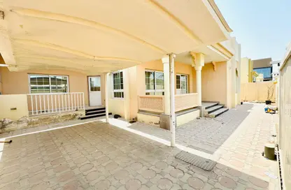 Villa - Studio - 3 Bathrooms for rent in Jumeirah 1 Villas - Jumeirah 1 - Jumeirah - Dubai