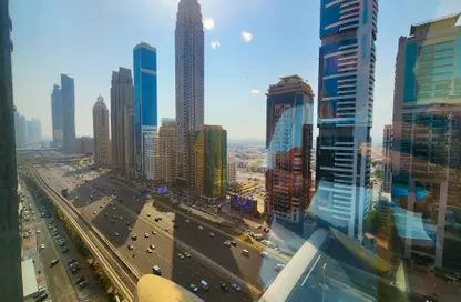 Apartment - 2 Bedrooms - 2 Bathrooms for rent in 21st Century Tower - Sheikh Zayed Road - Dubai