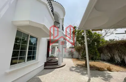 Villa - 4 Bedrooms - 5 Bathrooms for rent in Umm Suqeim 1 - Umm Suqeim - Dubai
