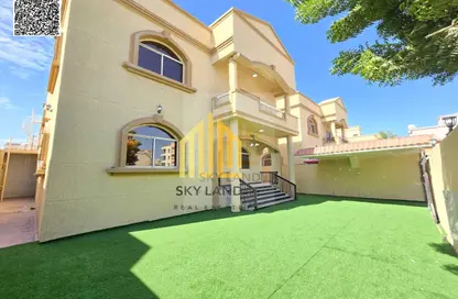 Villa - 5 Bedrooms - 7 Bathrooms for sale in Al Mowaihat 1 - Al Mowaihat - Ajman
