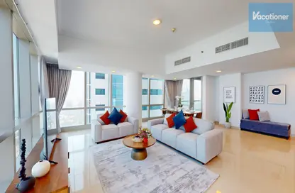 Living Room image for: Apartment - 4 Bedrooms - 4 Bathrooms for rent in Ocean Heights - Dubai Marina - Dubai, Image 1