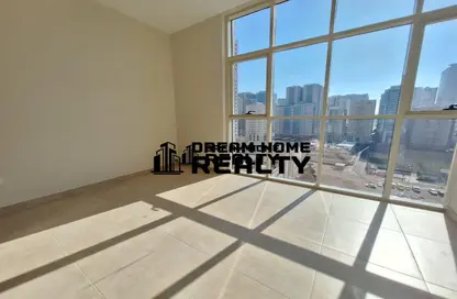 Apartment - 2 Bedrooms - 3 Bathrooms for rent in Al Nahda Complex - Al Nahda - Sharjah