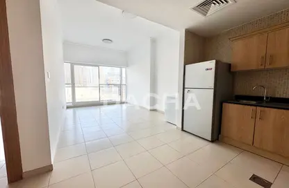 شقة - غرفة نوم - 1 حمام للايجار في ماي فير ريزيدنسي - الخليج التجاري - دبي شقة - غرفة نوم - 1 حمام للايجار في ماي فير ريزيدنسي - الخليج التجاري - دبي